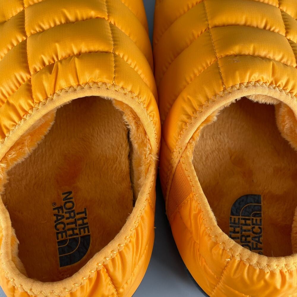 The North Face ThermoBall Mule V Mens 9 Yellow Traction Slipper Fuzzy Puffer NEW - Picture 8 of 9